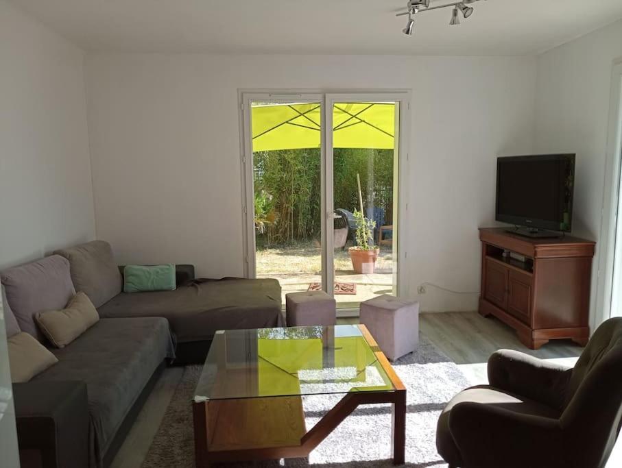 400M De La Plage Maison 3 Chambres Avec Jardin 생죠지드디돈느 외부 사진